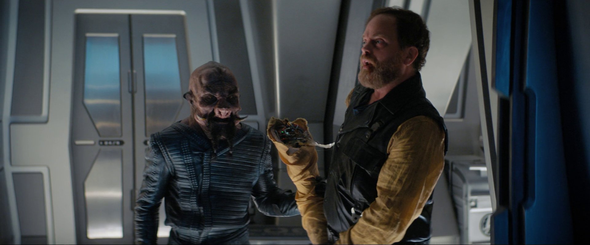 extant_StarTrekDiscovery_ShortTreks_0004_TheEscapeArtist_1357.jpg