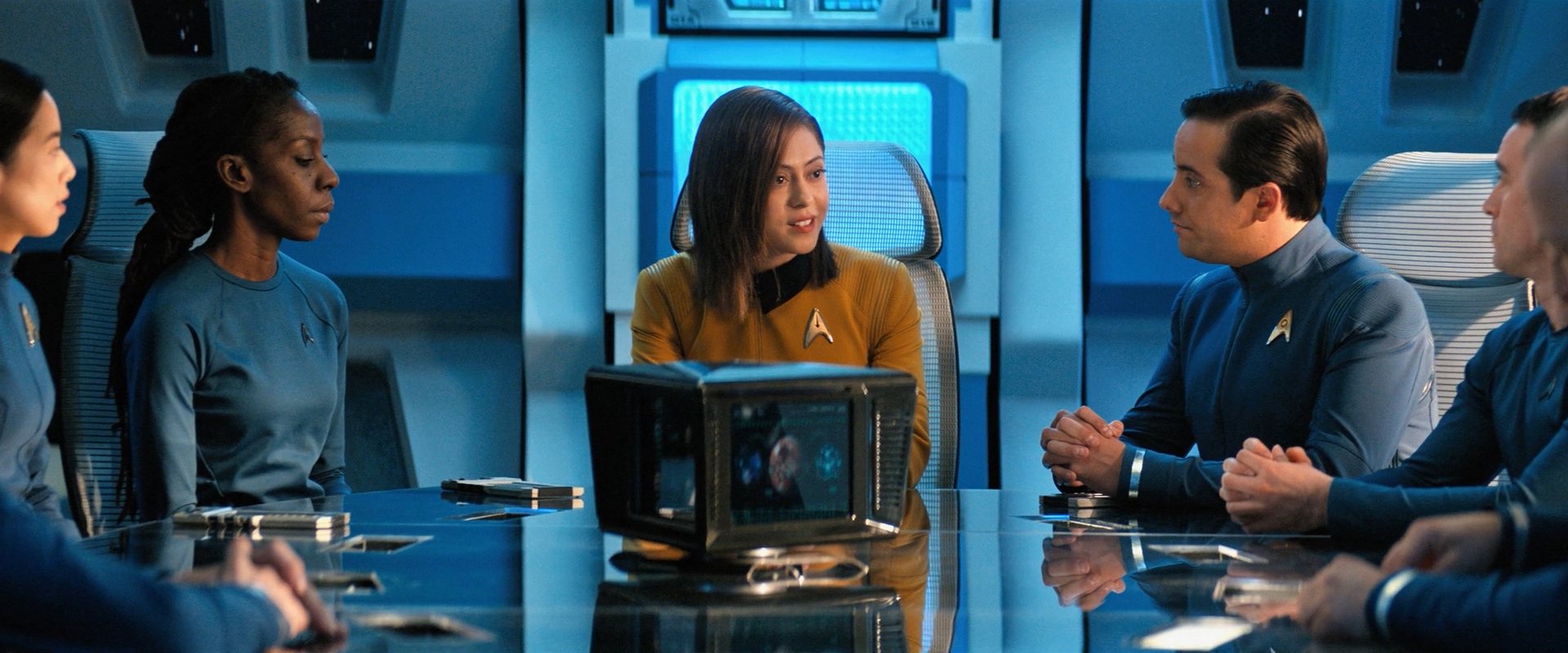 extant_StarTrekDiscovery_ShortTreks0006_TheTroubleWithEdward_00230.jpg