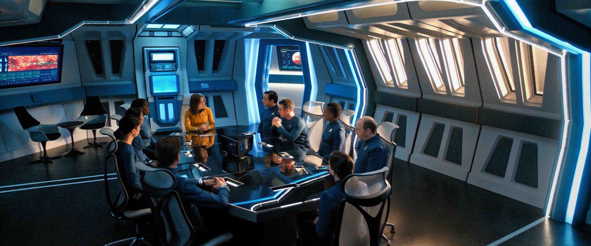 extant_StarTrekDiscovery_ShortTreks0006_TheTroubleWithEdward_00231.jpg