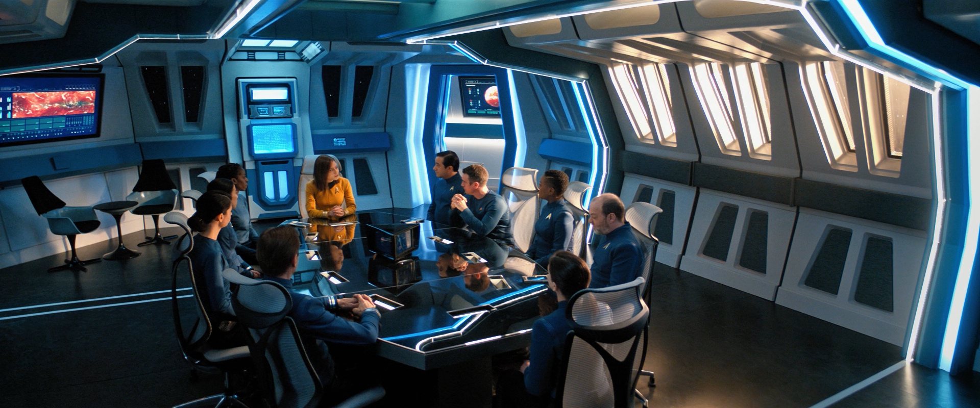 extant_StarTrekDiscovery_ShortTreks0006_TheTroubleWithEdward_00233.jpg