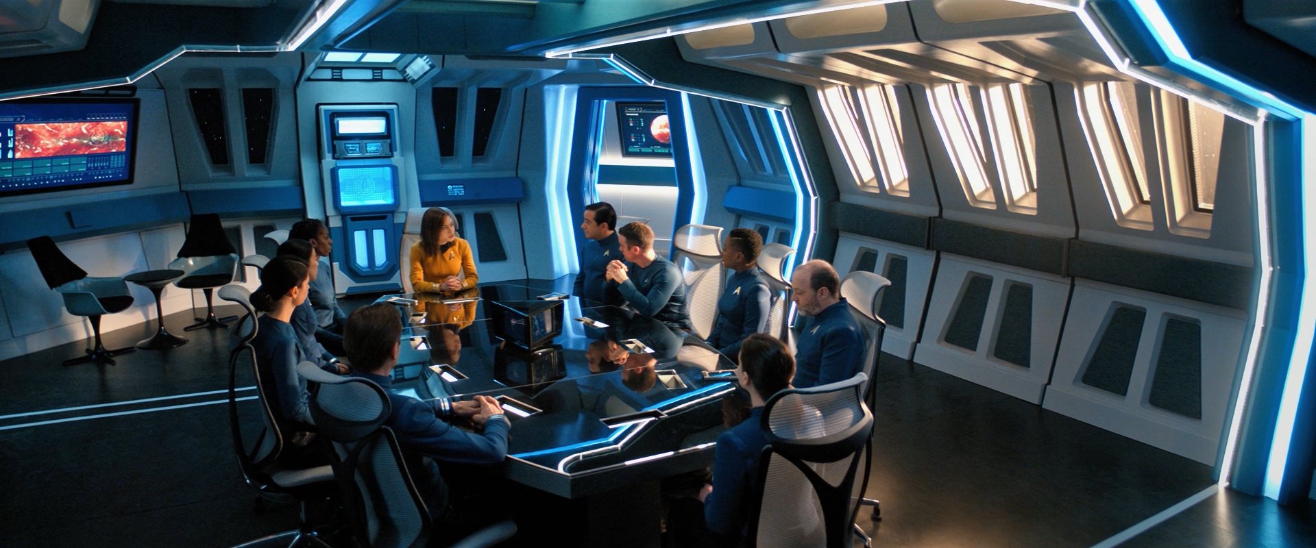 extant_StarTrekDiscovery_ShortTreks0006_TheTroubleWithEdward_00235.jpg