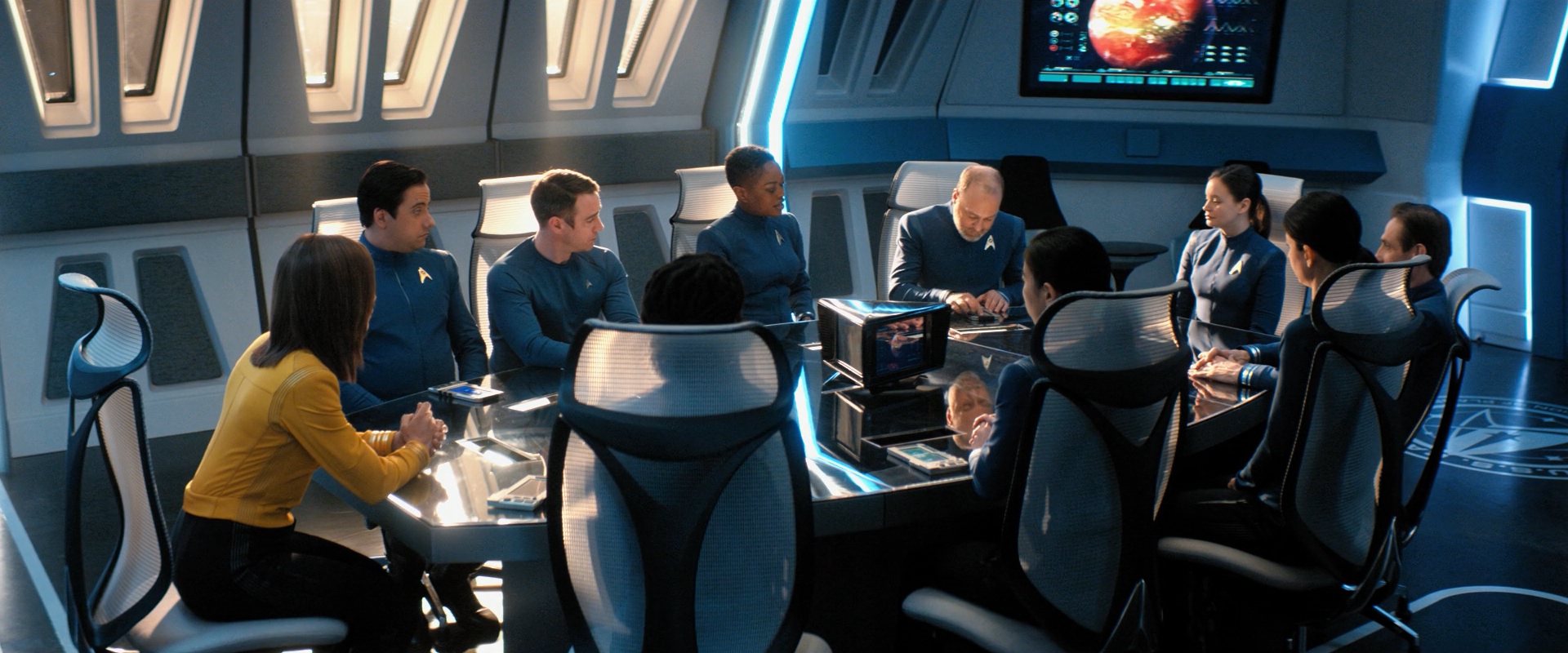 extant_StarTrekDiscovery_ShortTreks0006_TheTroubleWithEdward_00269.jpg
