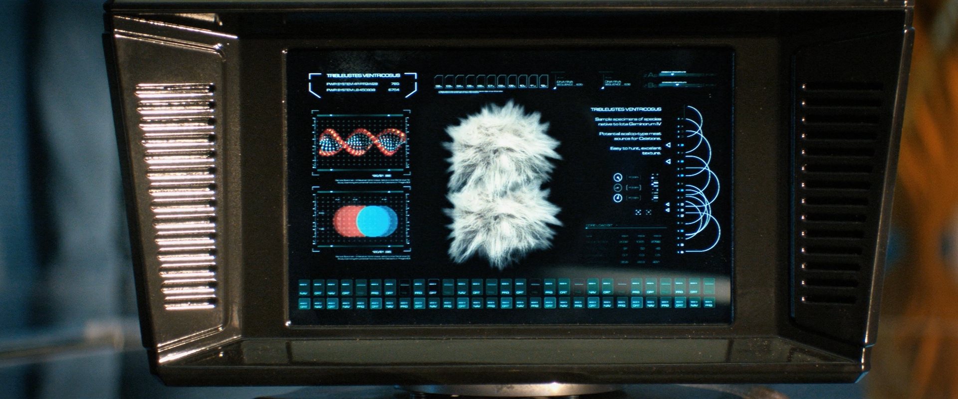 extant_StarTrekDiscovery_ShortTreks0006_TheTroubleWithEdward_00399.jpg