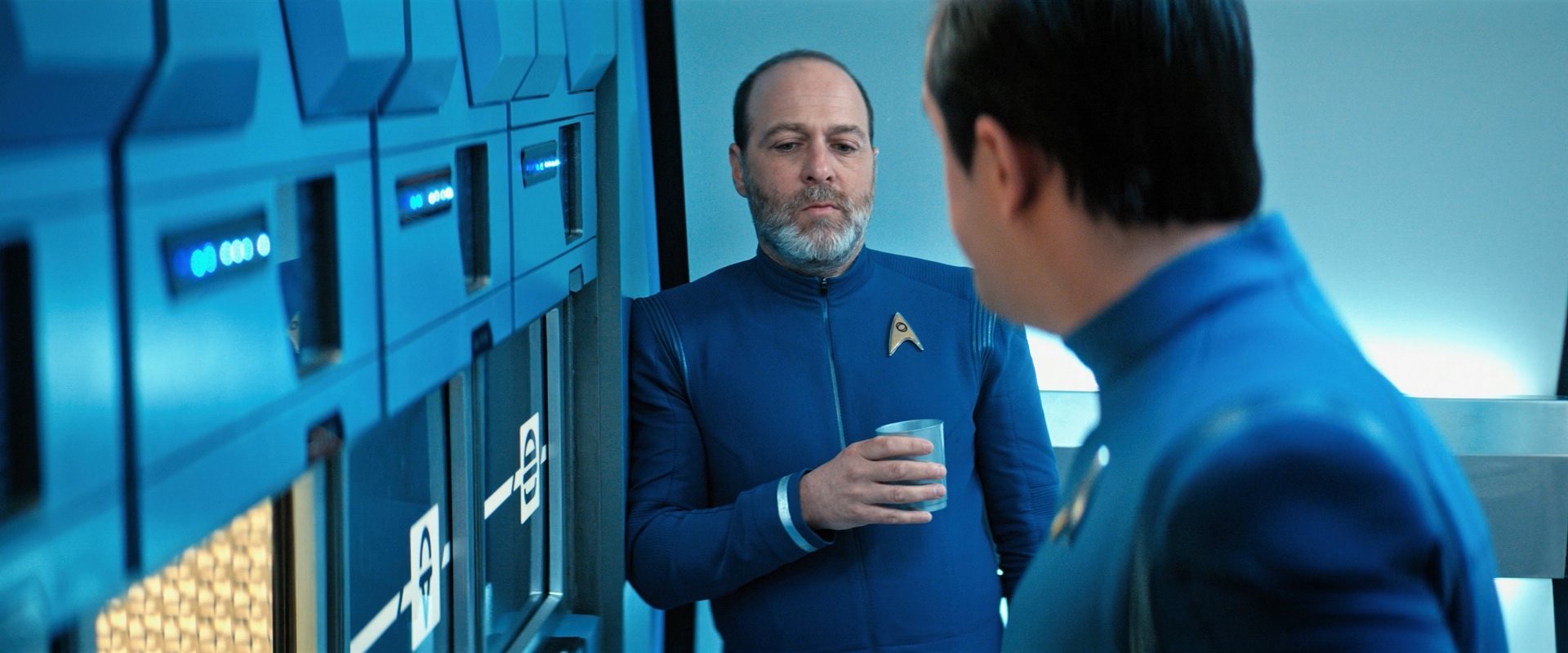extant_StarTrekDiscovery_ShortTreks0006_TheTroubleWithEdward_00568.jpg