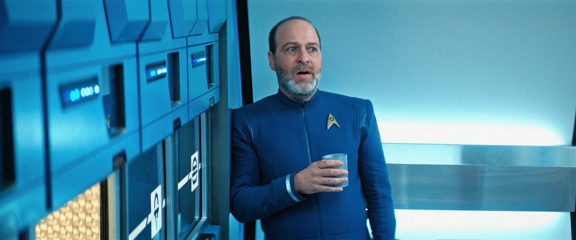 extant_StarTrekDiscovery_ShortTreks0006_TheTroubleWithEdward_00570.jpg
