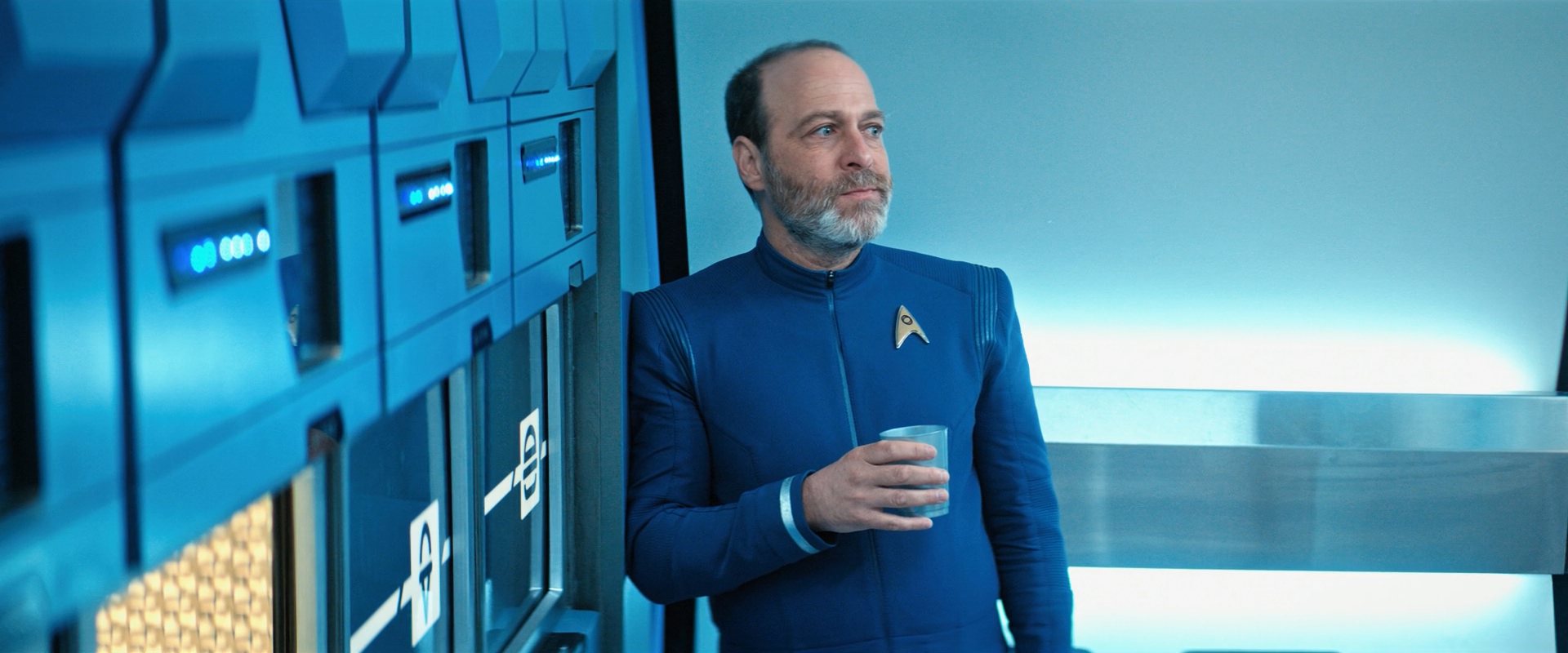extant_StarTrekDiscovery_ShortTreks0006_TheTroubleWithEdward_00572.jpg