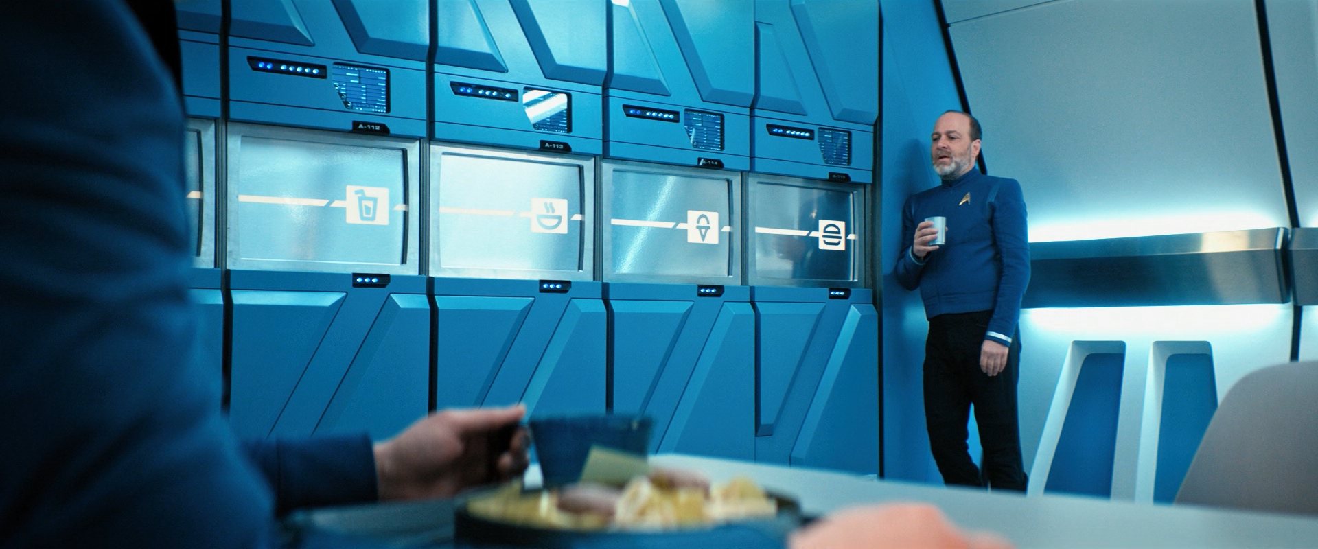 extant_StarTrekDiscovery_ShortTreks0006_TheTroubleWithEdward_00577.jpg