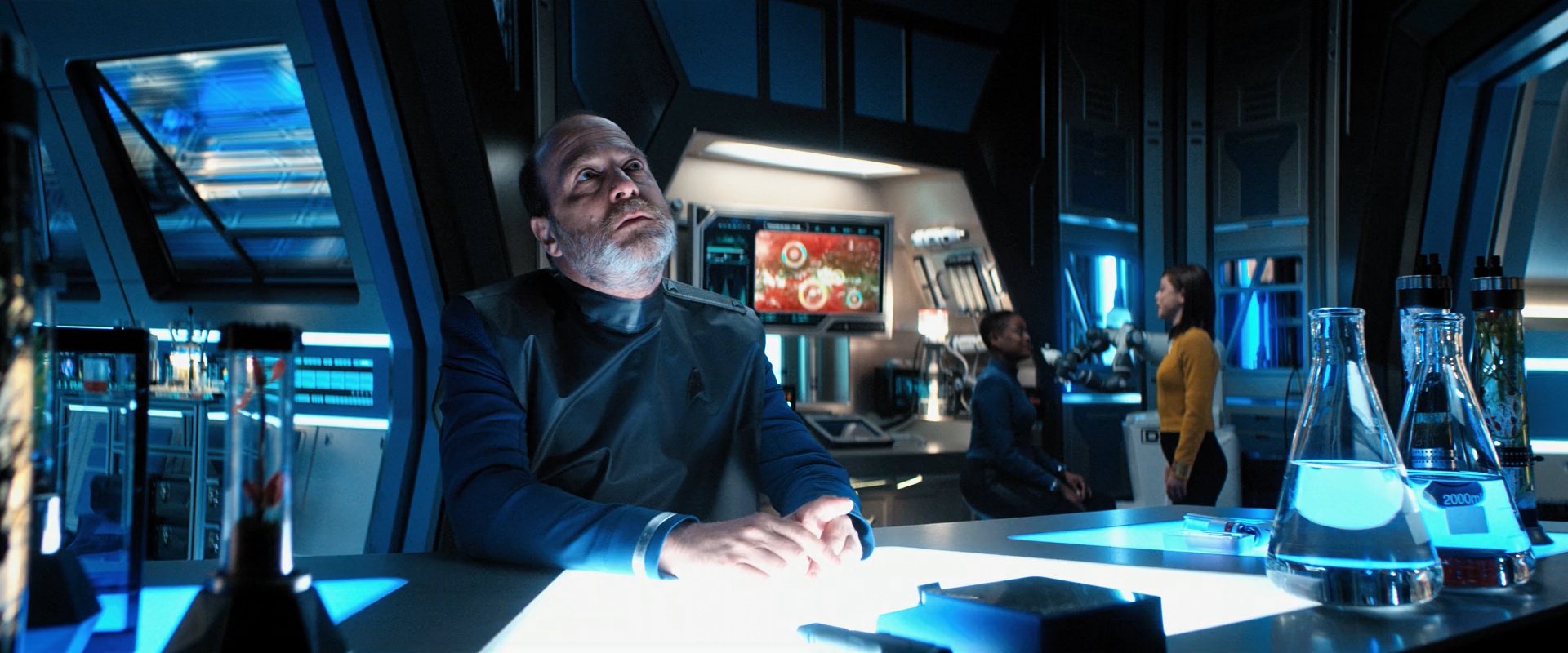 extant_StarTrekDiscovery_ShortTreks0006_TheTroubleWithEdward_00601.jpg