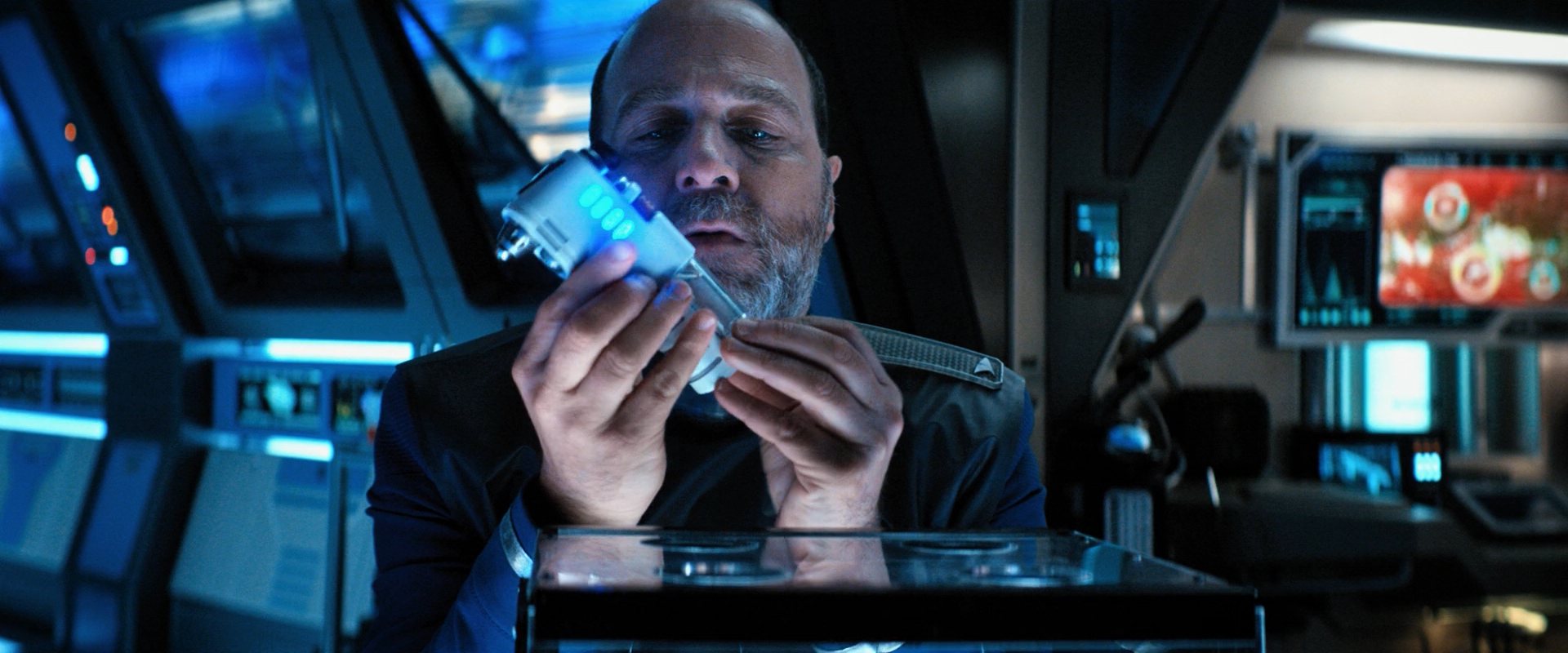 extant_StarTrekDiscovery_ShortTreks0006_TheTroubleWithEdward_00628.jpg