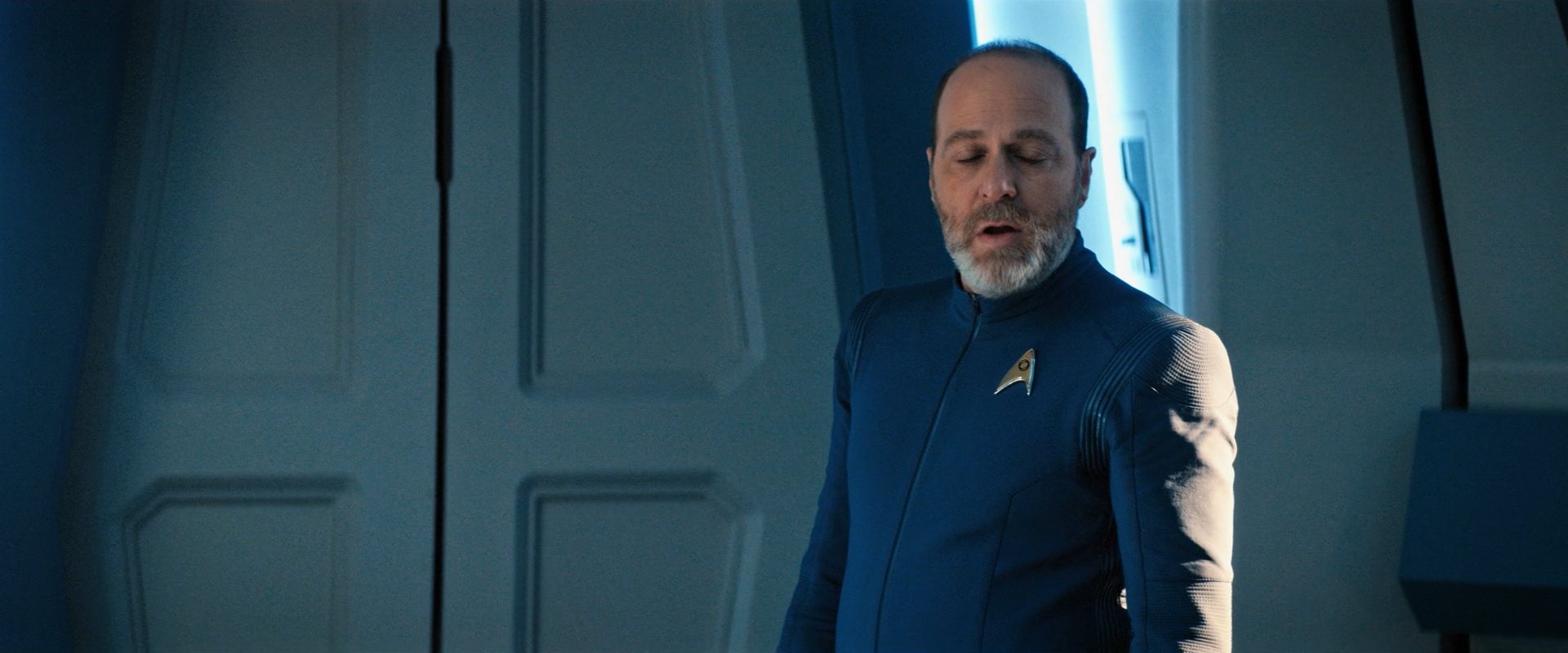 extant_StarTrekDiscovery_ShortTreks0006_TheTroubleWithEdward_00808.jpg