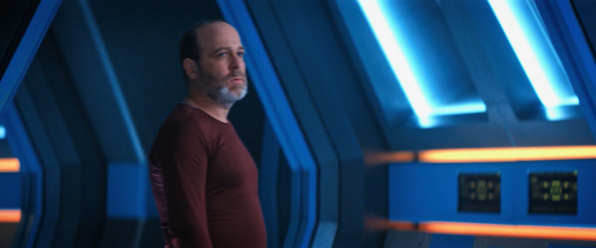 extant_StarTrekDiscovery_ShortTreks0006_TheTroubleWithEdward_00828.jpg