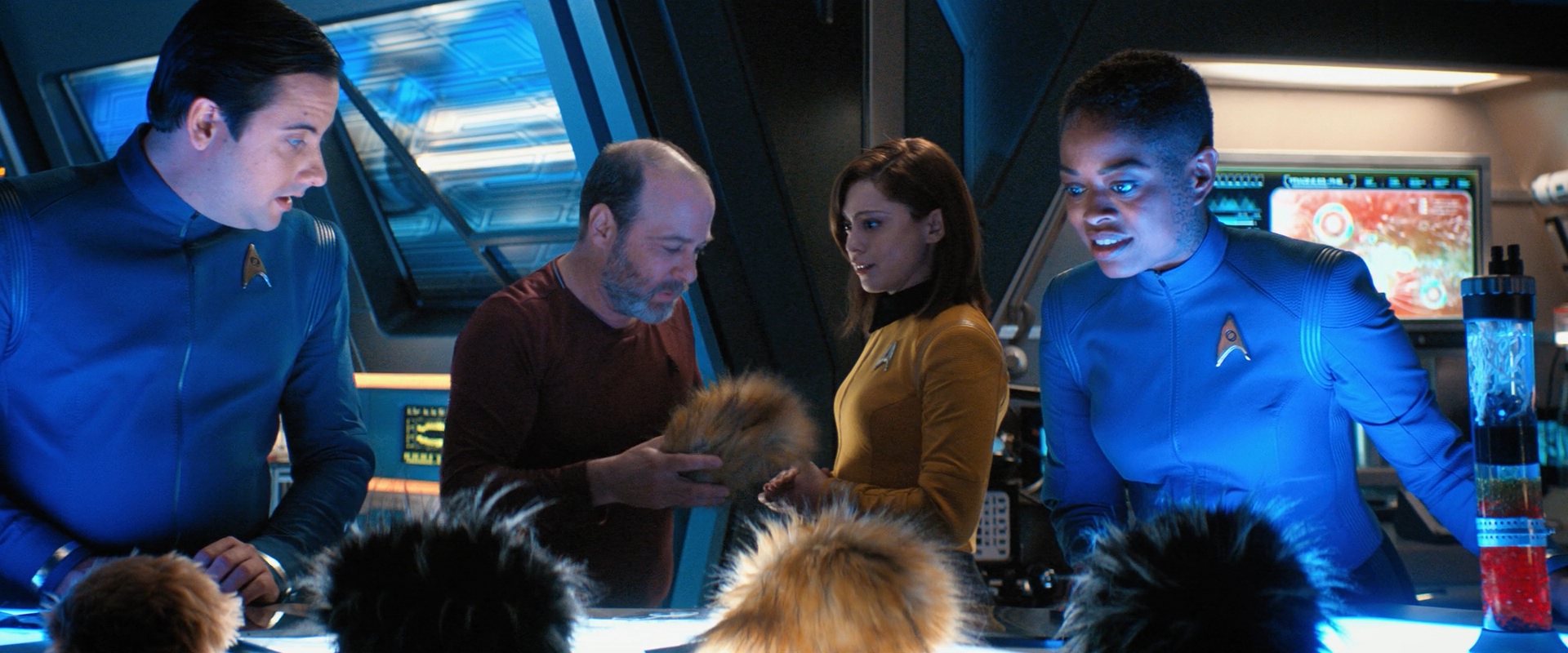 extant_StarTrekDiscovery_ShortTreks0006_TheTroubleWithEdward_00899.jpg