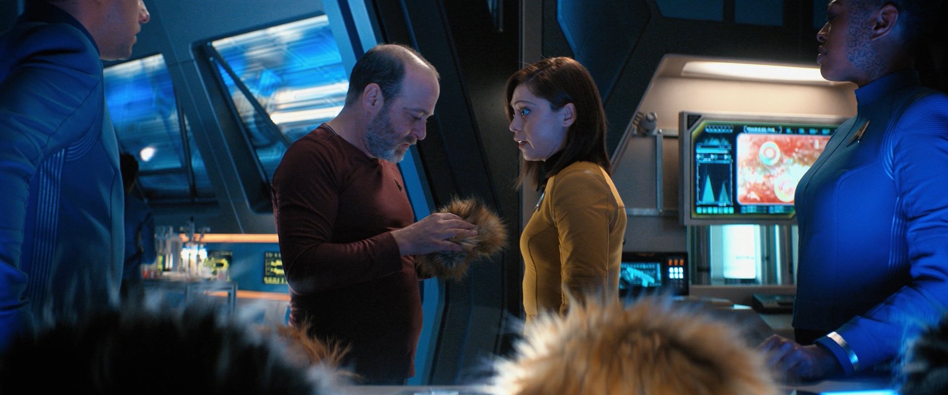 extant_StarTrekDiscovery_ShortTreks0006_TheTroubleWithEdward_00917.jpg
