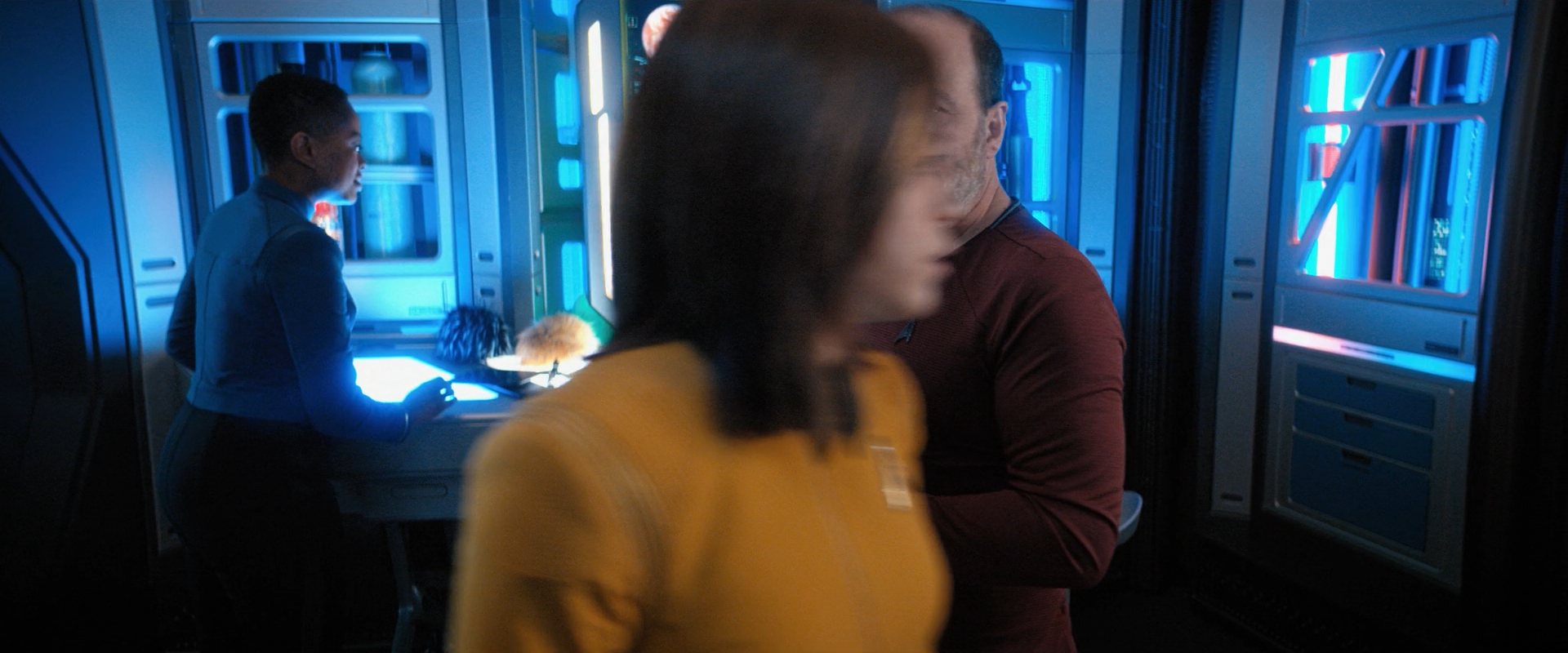 extant_StarTrekDiscovery_ShortTreks0006_TheTroubleWithEdward_00922.jpg
