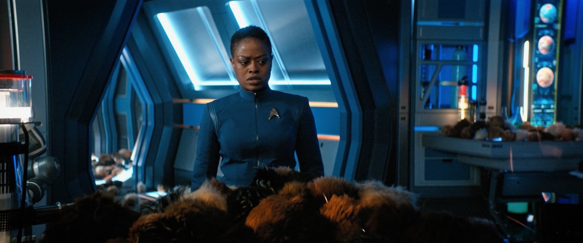 extant_StarTrekDiscovery_ShortTreks0006_TheTroubleWithEdward_00992.jpg