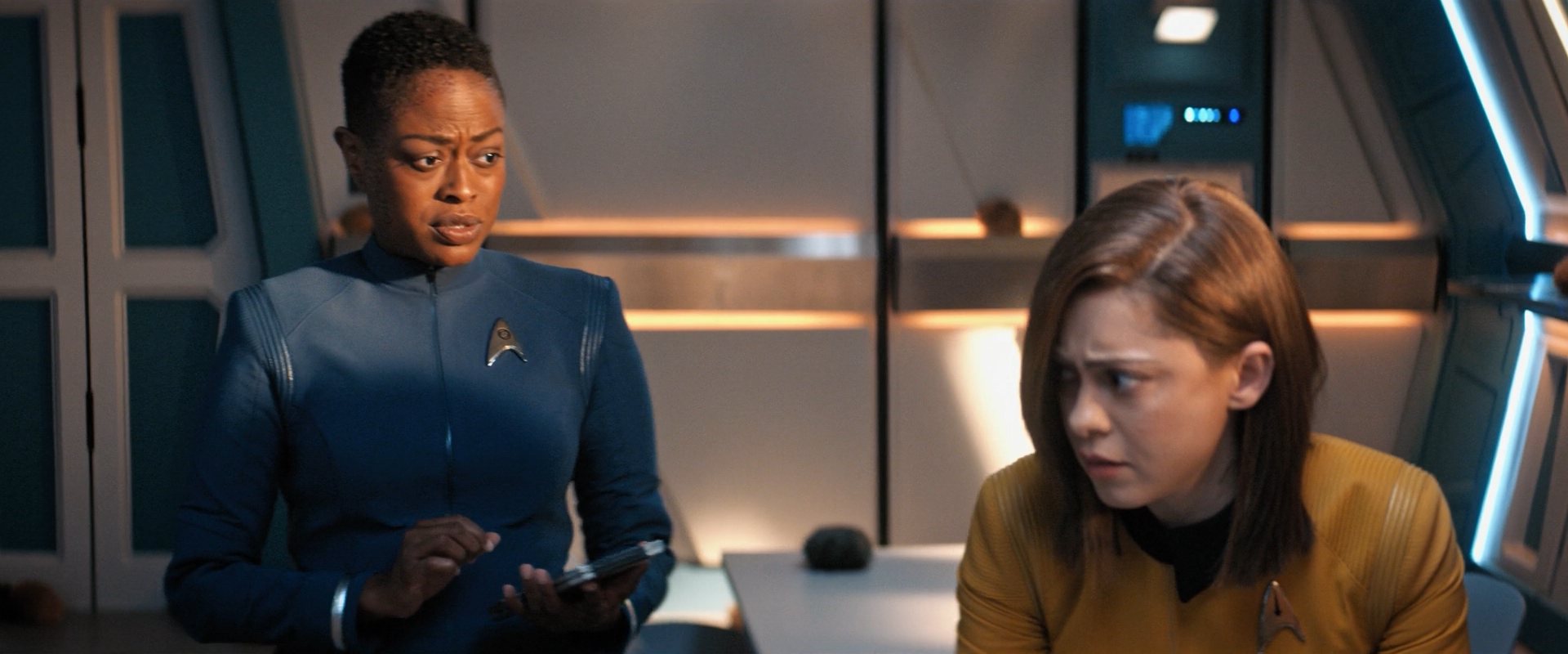 extant_StarTrekDiscovery_ShortTreks0006_TheTroubleWithEdward_01026.jpg