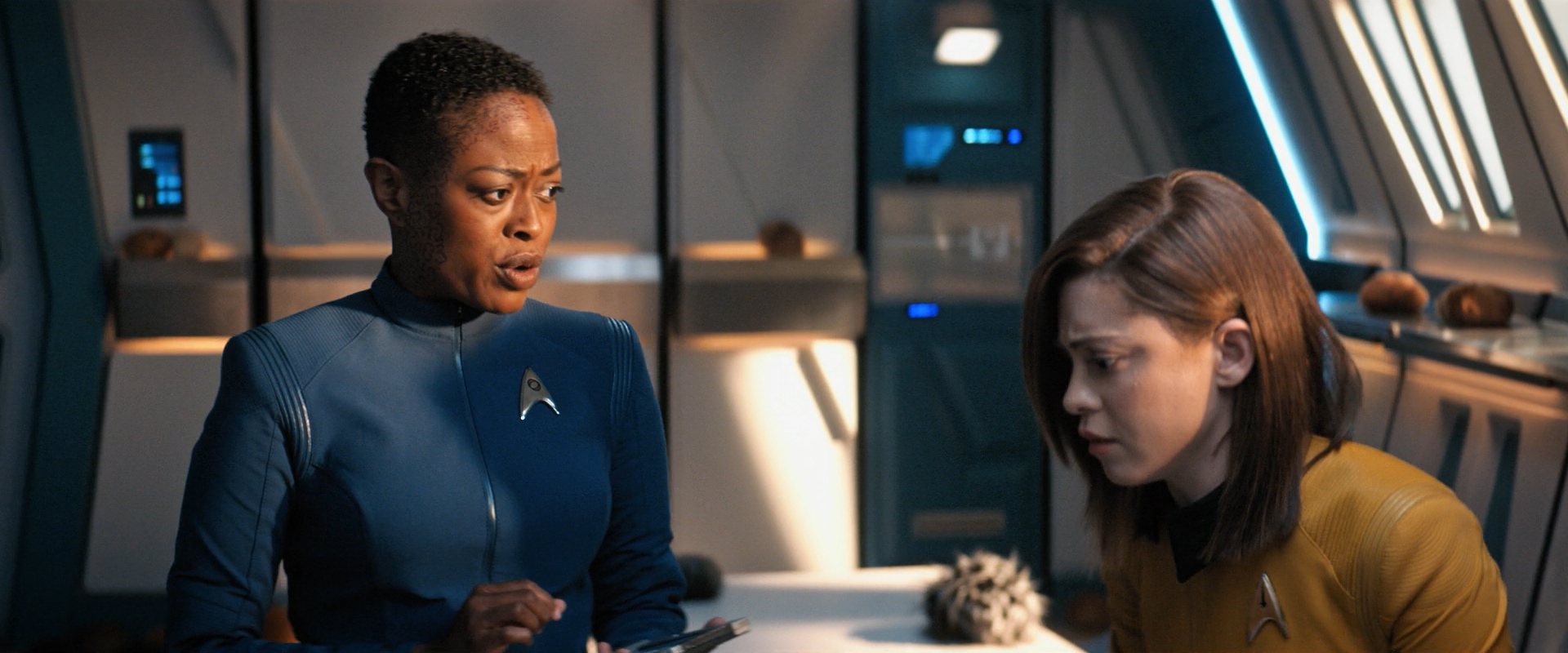 extant_StarTrekDiscovery_ShortTreks0006_TheTroubleWithEdward_01028.jpg