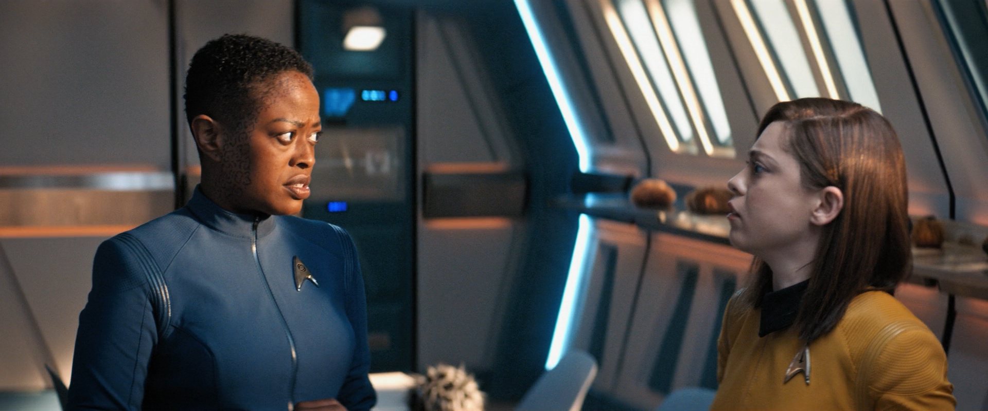 extant_StarTrekDiscovery_ShortTreks0006_TheTroubleWithEdward_01030.jpg