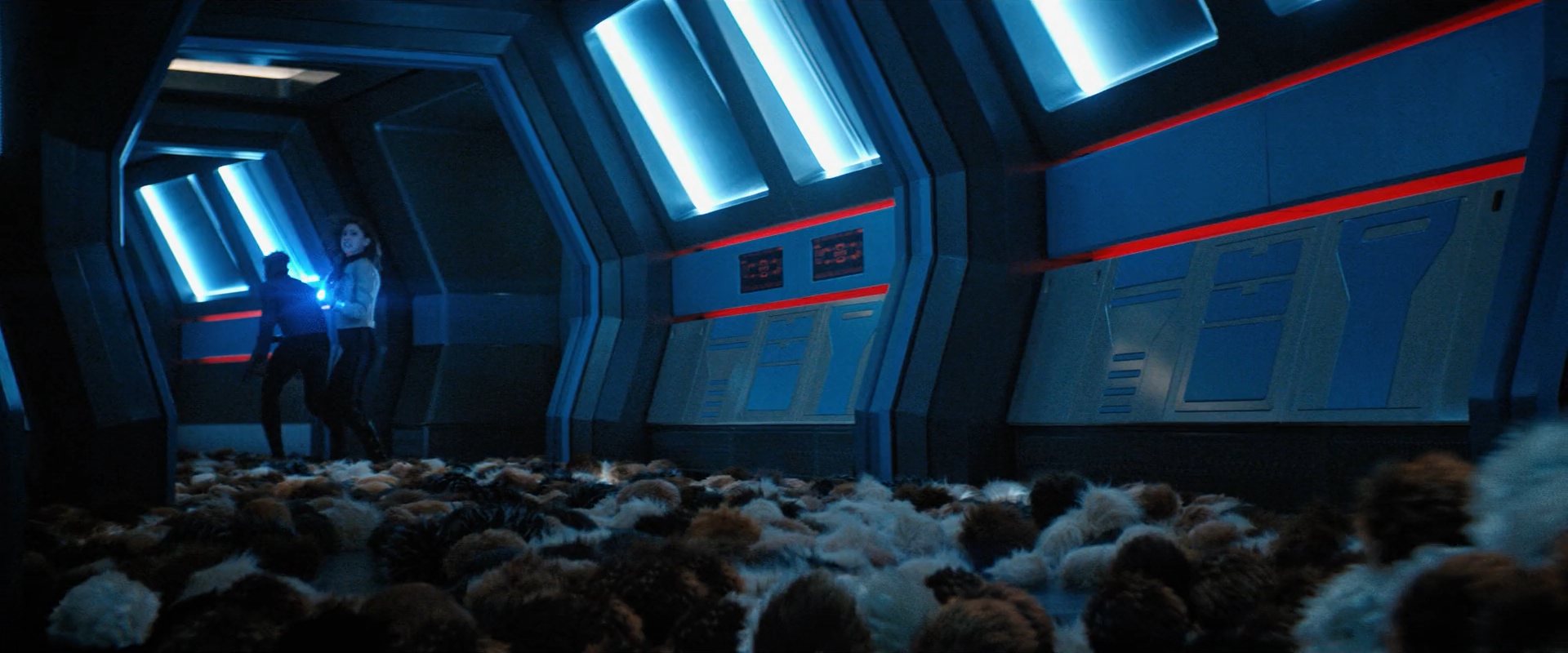 extant_StarTrekDiscovery_ShortTreks0006_TheTroubleWithEdward_01126.jpg