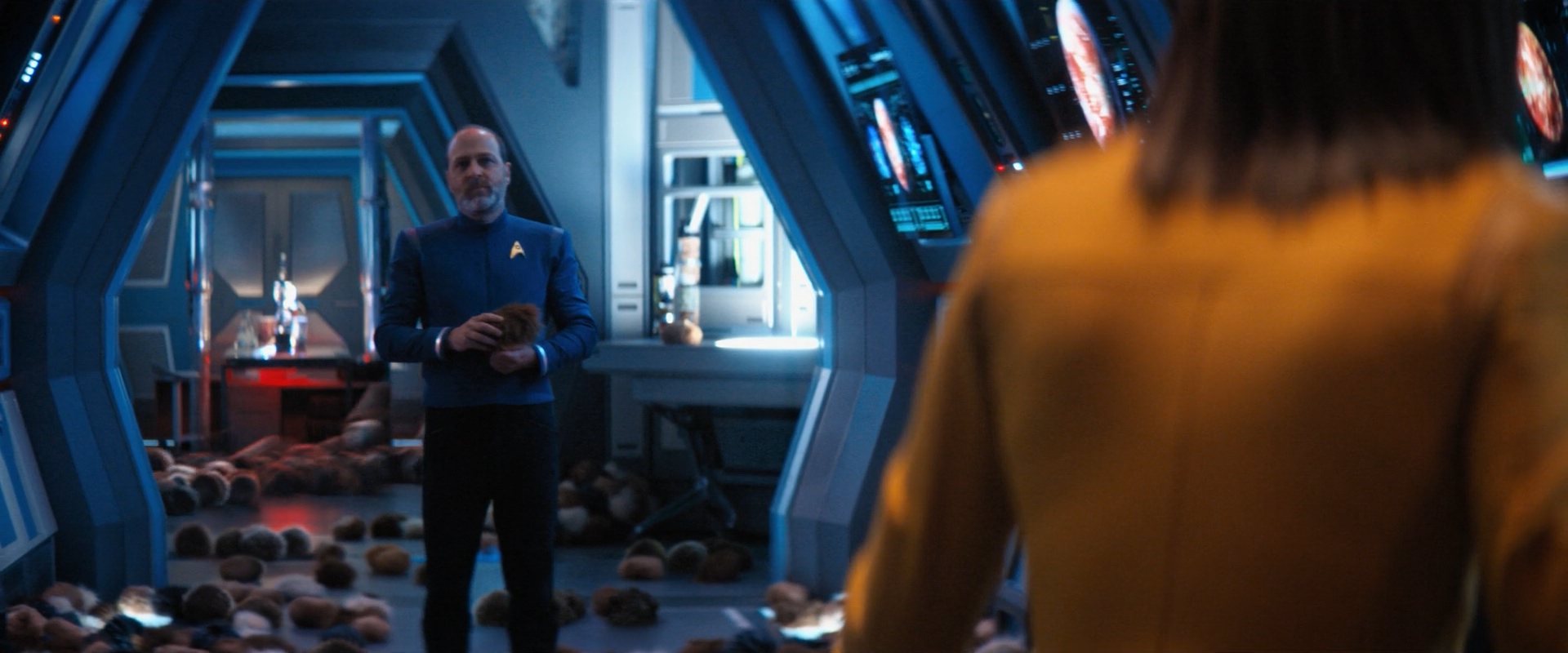 extant_StarTrekDiscovery_ShortTreks0006_TheTroubleWithEdward_01166.jpg