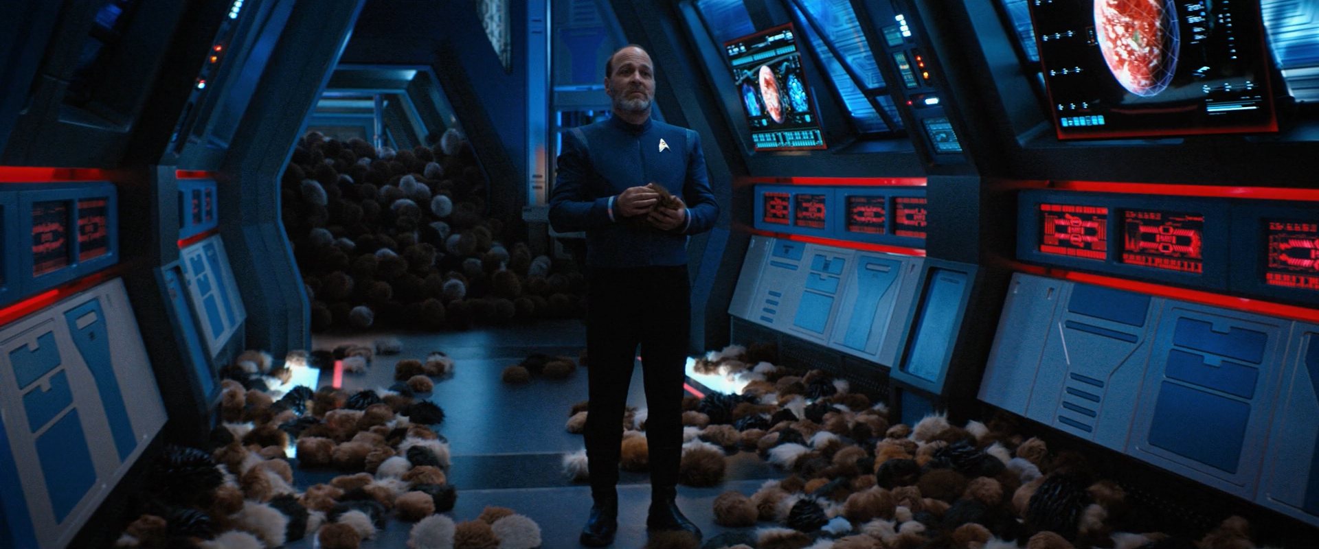 extant_StarTrekDiscovery_ShortTreks0006_TheTroubleWithEdward_01181.jpg