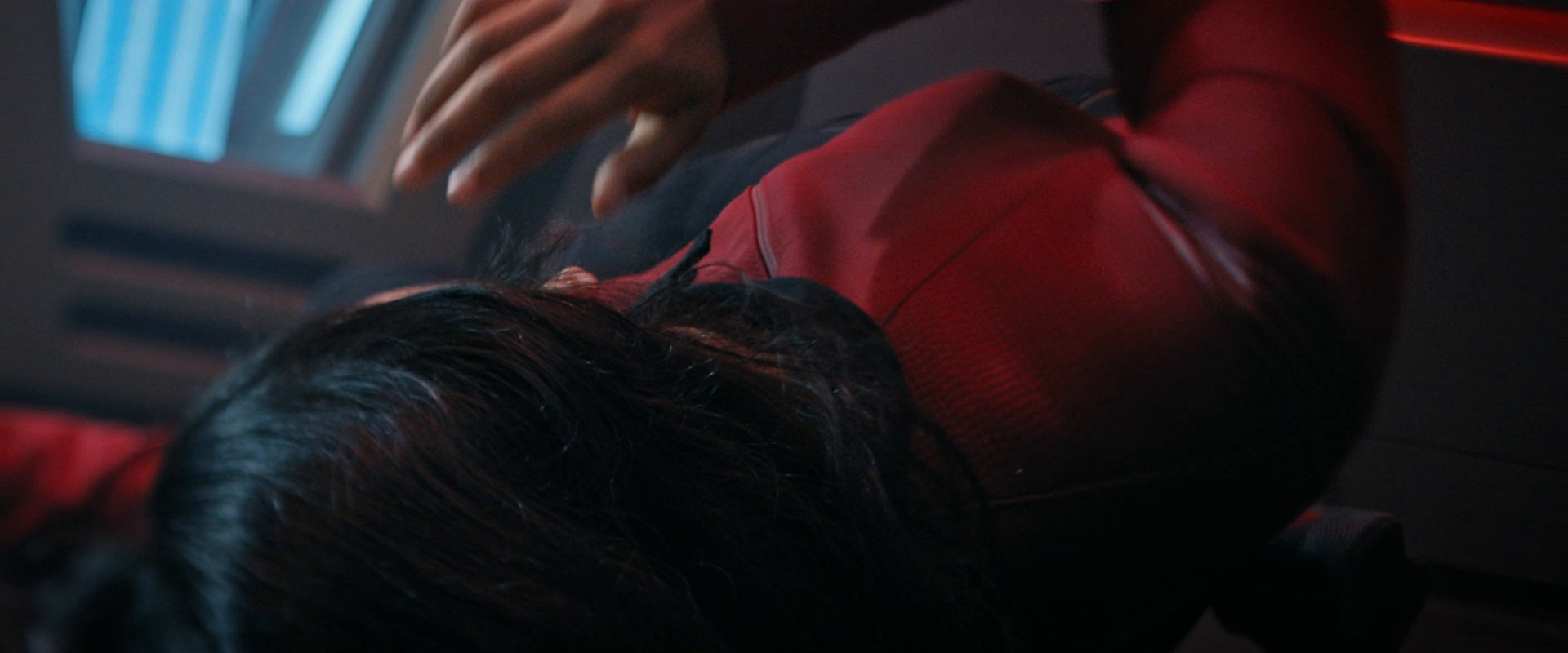 extant_StarTrekDiscovery_0007_AskNot_0069.jpg