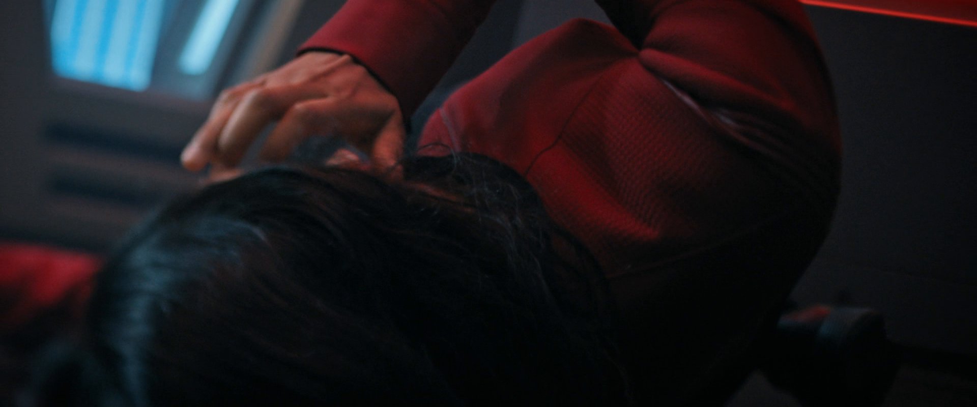 extant_StarTrekDiscovery_0007_AskNot_0070.jpg