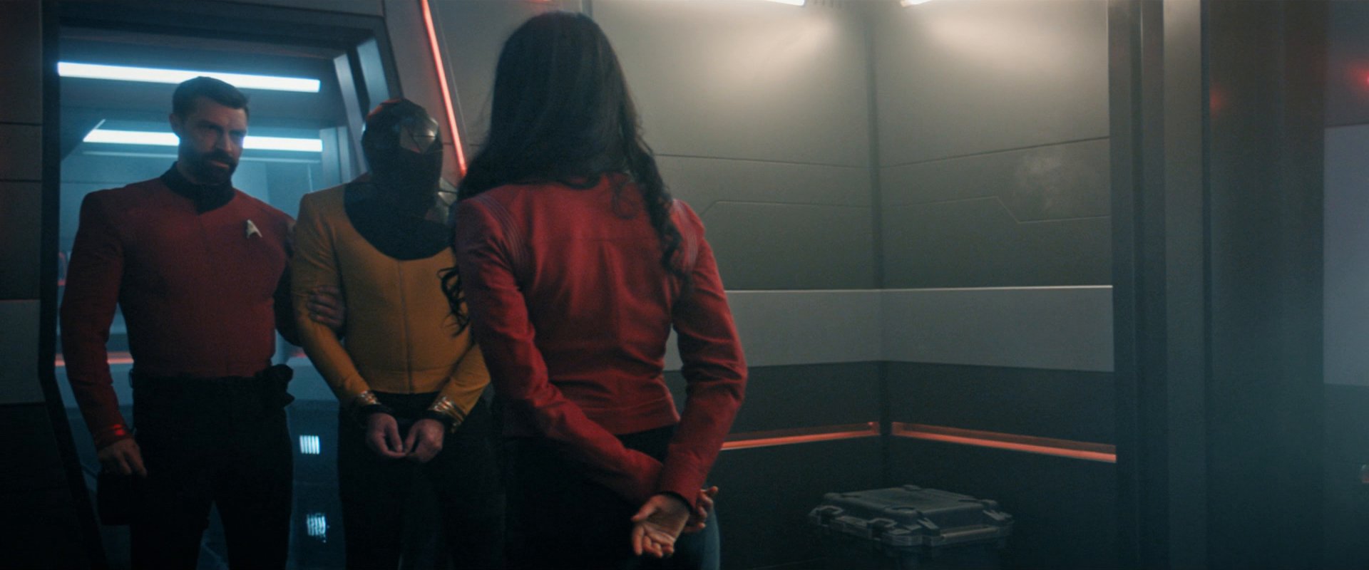 extant_StarTrekDiscovery_0007_AskNot_0134.jpg