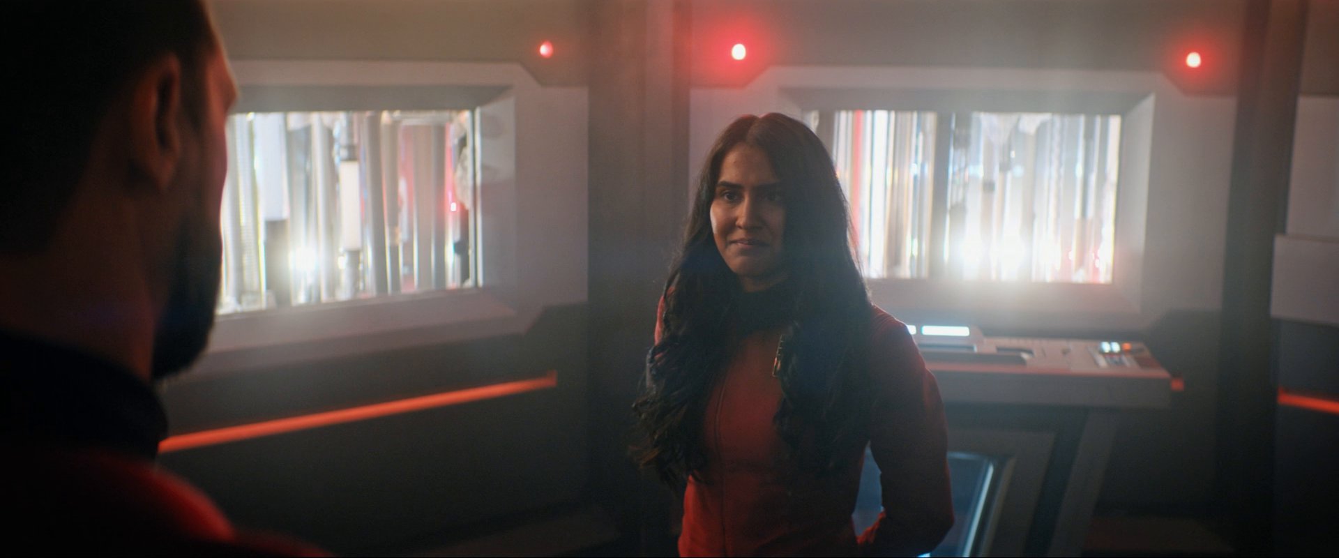 extant_StarTrekDiscovery_0007_AskNot_0136.jpg