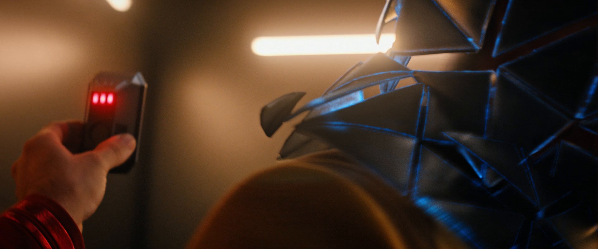 extant_StarTrekDiscovery_0007_AskNot_0163.jpg