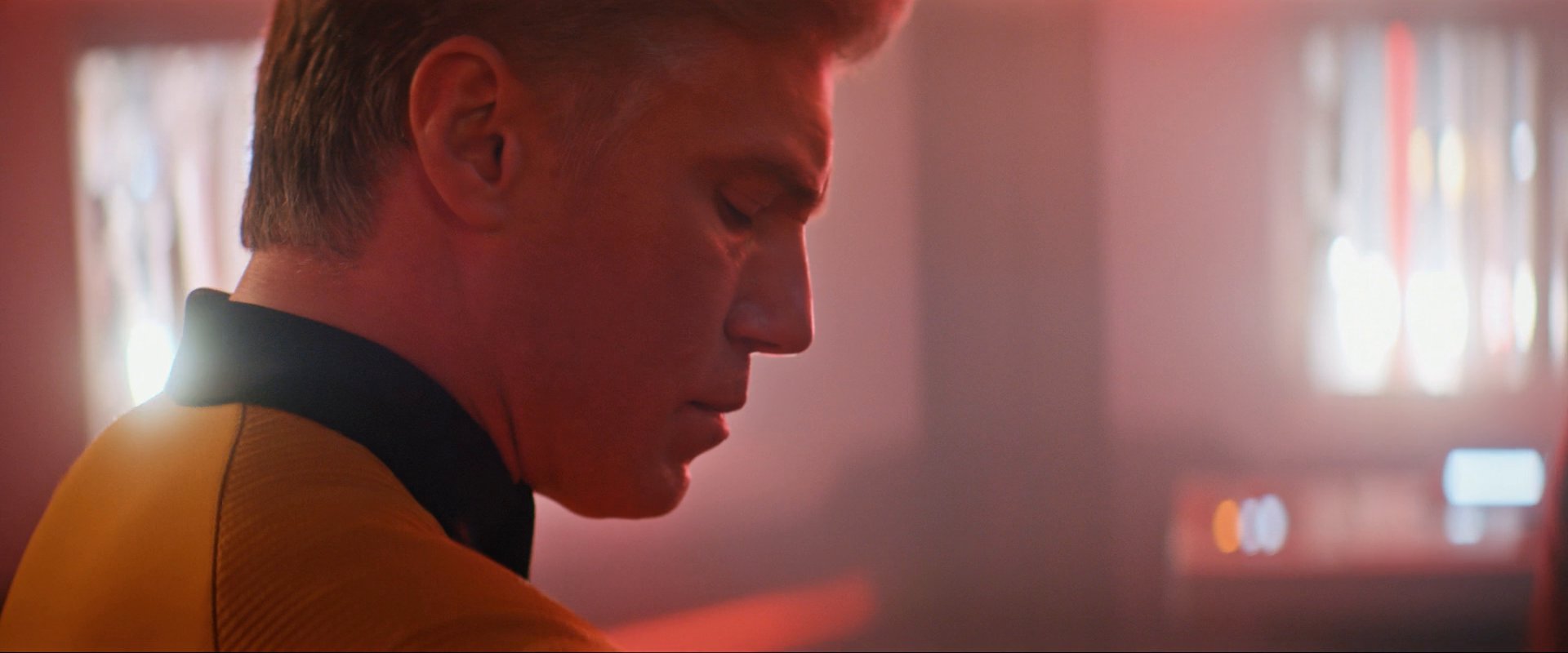 extant_StarTrekDiscovery_0007_AskNot_0195.jpg