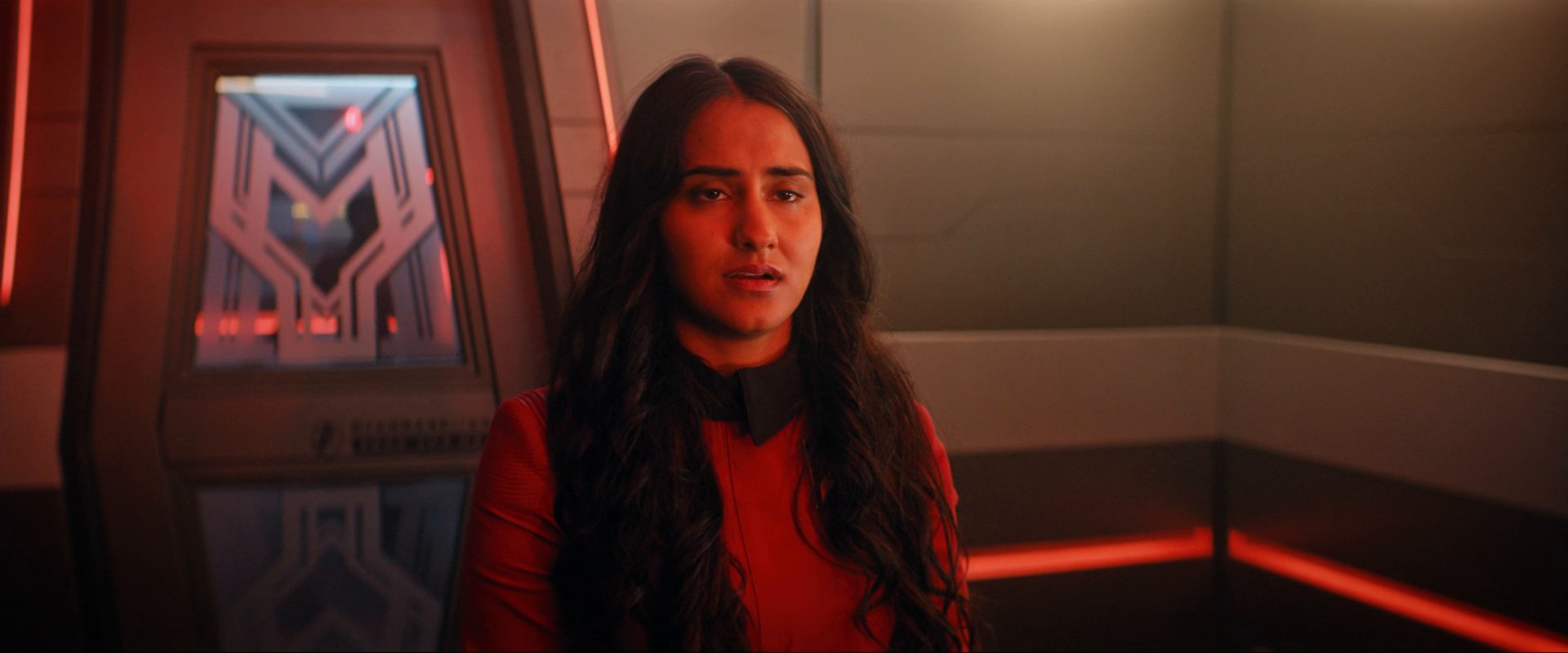 extant_StarTrekDiscovery_0007_AskNot_0237.jpg