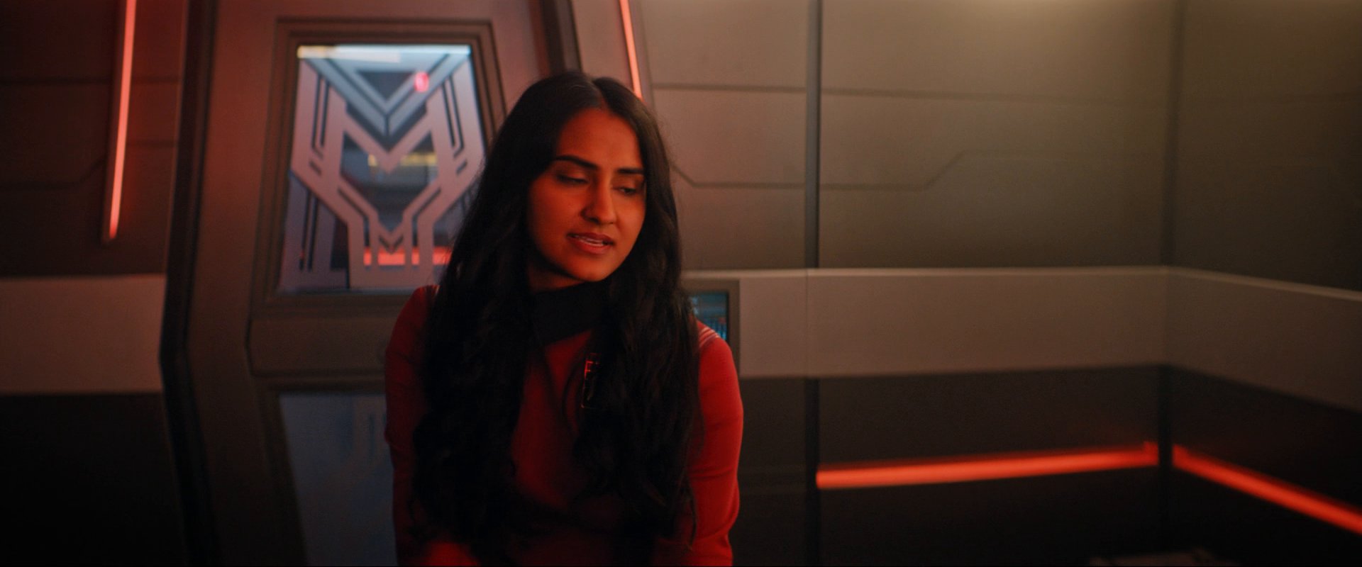 extant_StarTrekDiscovery_0007_AskNot_0262.jpg