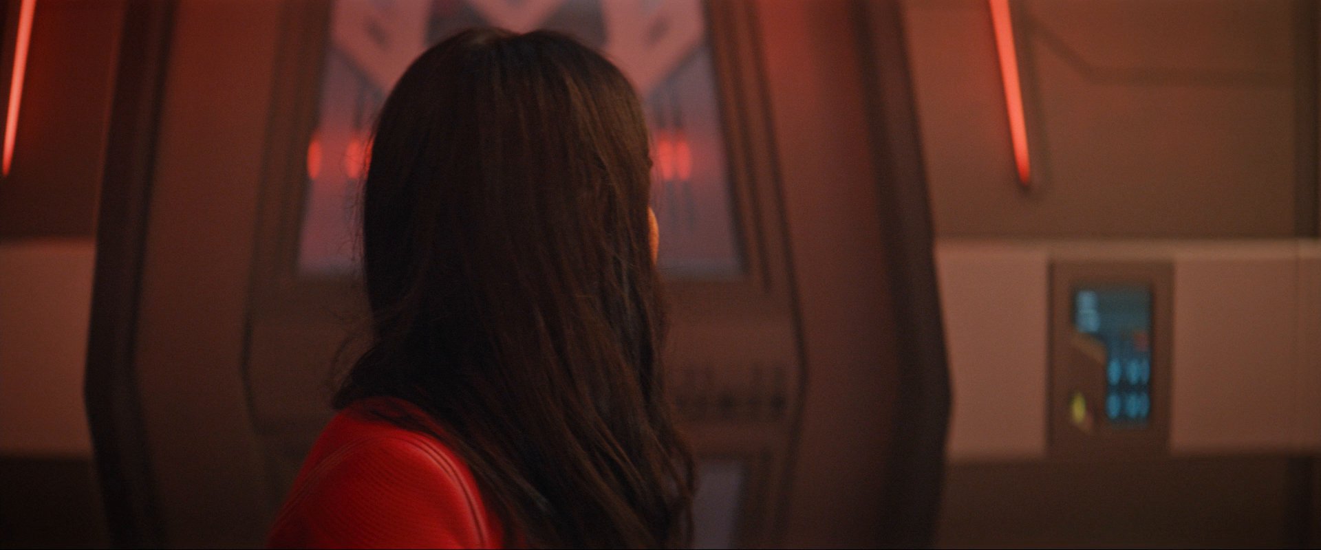 extant_StarTrekDiscovery_0007_AskNot_0289.jpg
