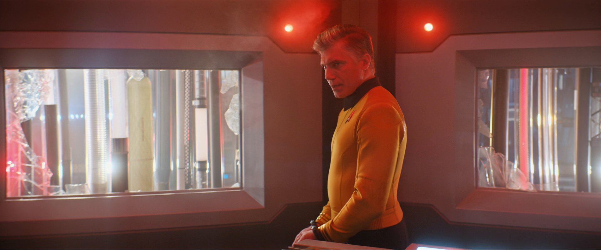 extant_StarTrekDiscovery_0007_AskNot_0294.jpg