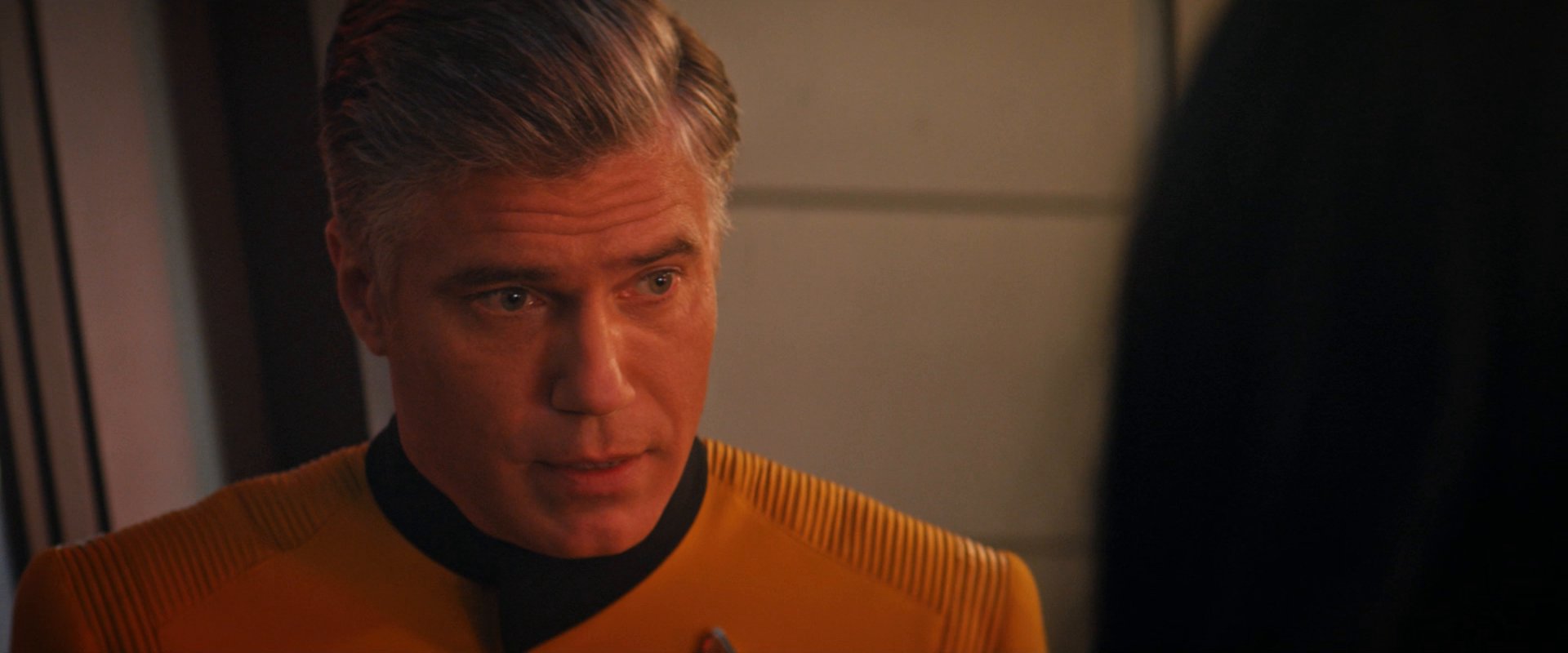 extant_StarTrekDiscovery_0007_AskNot_0390.jpg