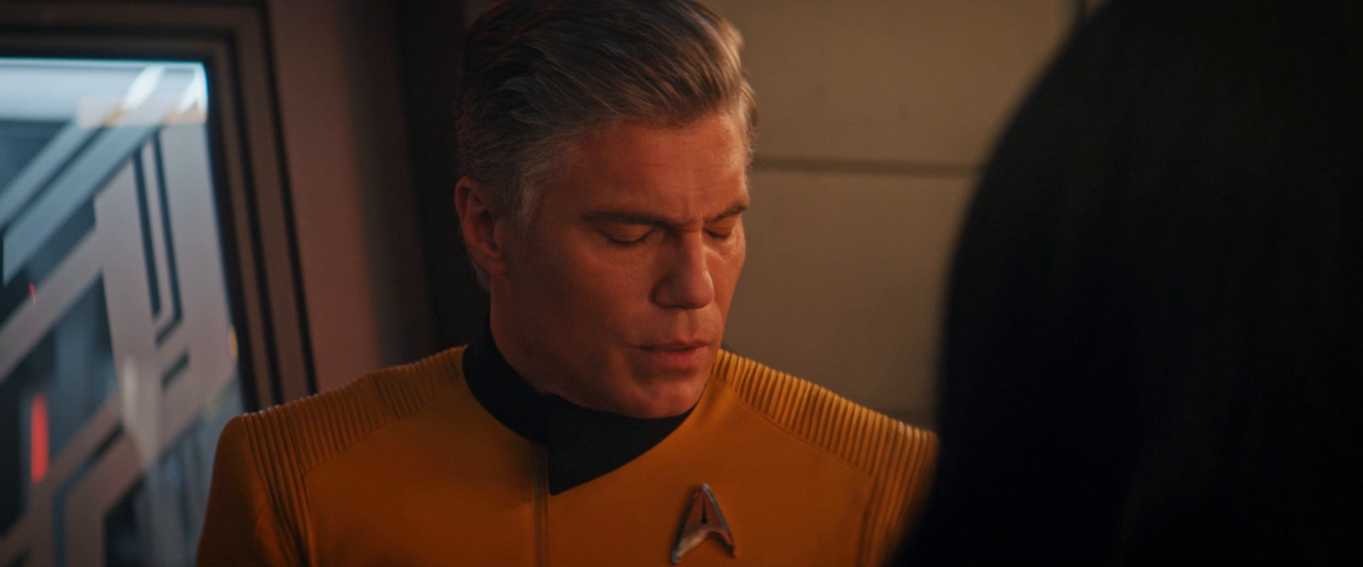extant_StarTrekDiscovery_0007_AskNot_0453.jpg