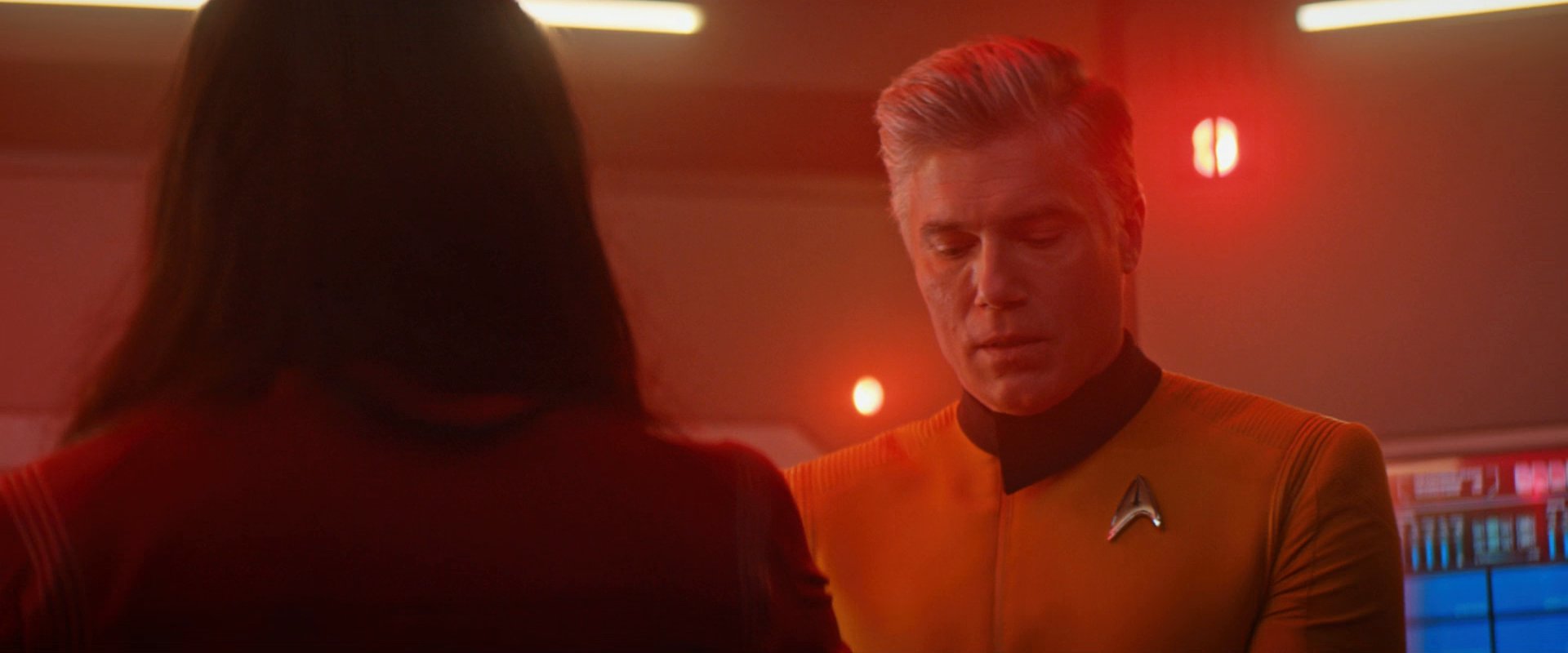 extant_StarTrekDiscovery_0007_AskNot_0683.jpg