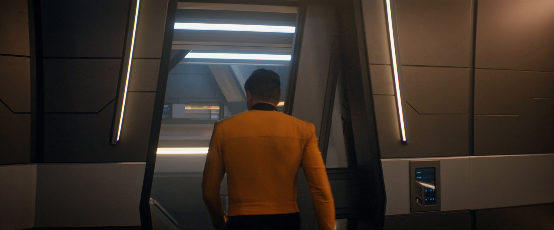 extant_StarTrekDiscovery_0007_AskNot_0904.jpg