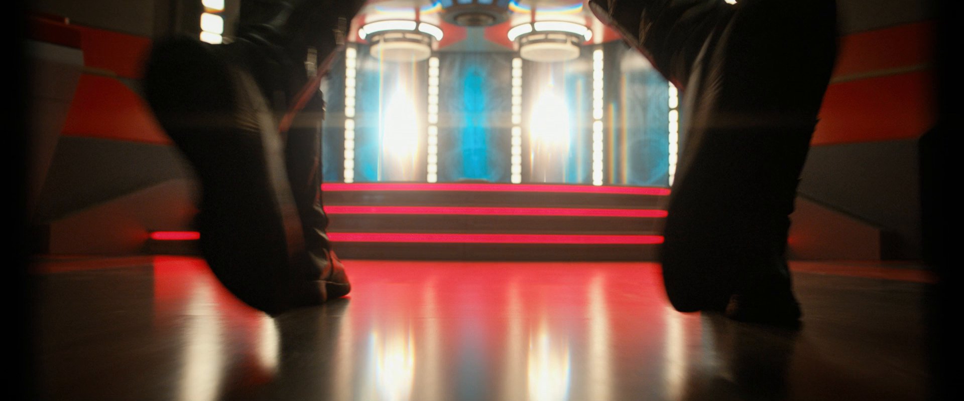 extant_StarTrekDiscovery_0007_AskNot_0923.jpg