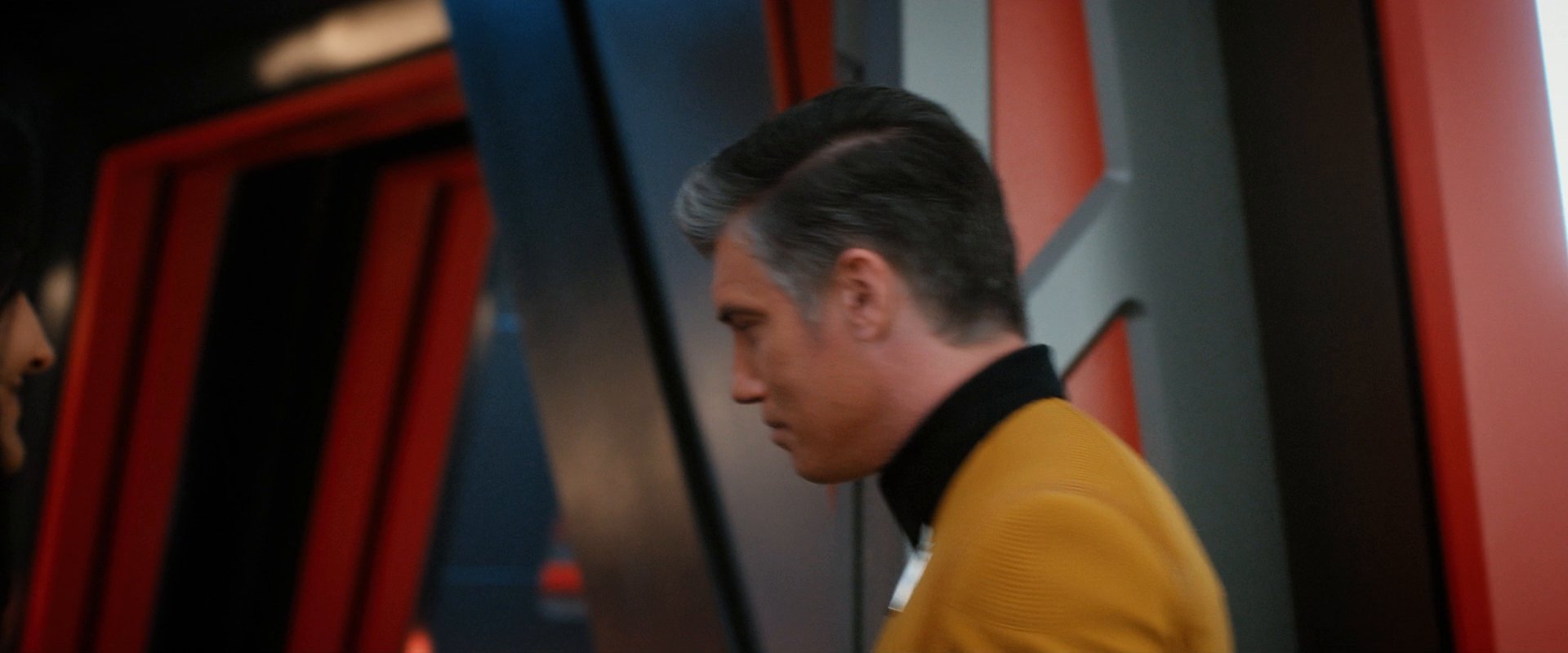 extant_StarTrekDiscovery_0007_AskNot_1072.jpg